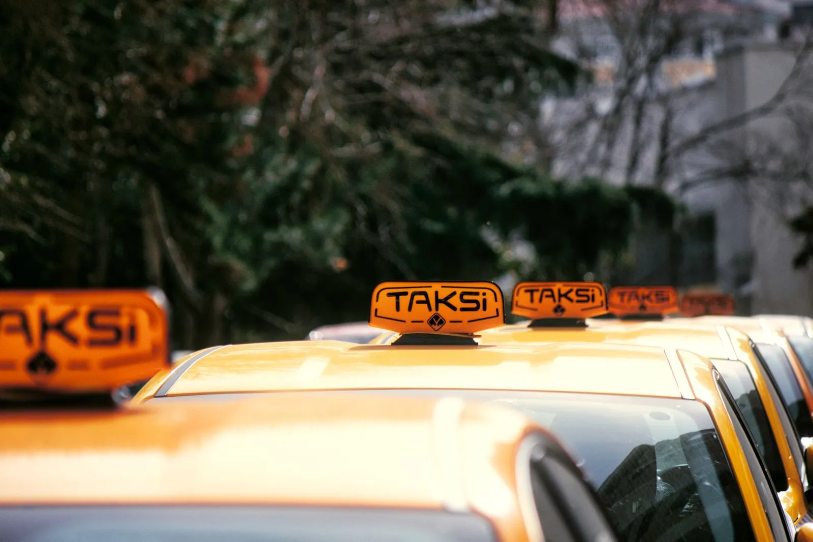 How to create an app like Uber: Cost, Tech Stack and Features